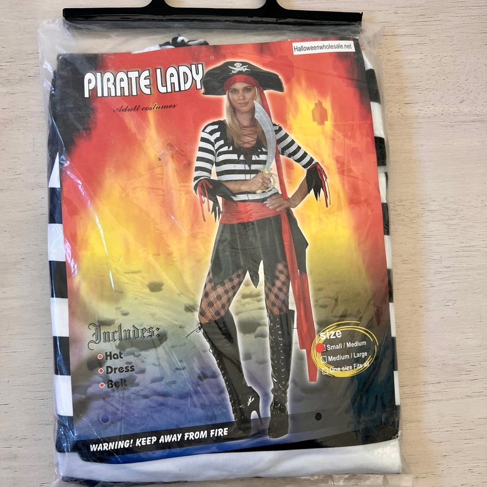 Pirate Lady Wench Buccaneer Halloween Costume Adult Hat, Dress, Belt Sz S/M New